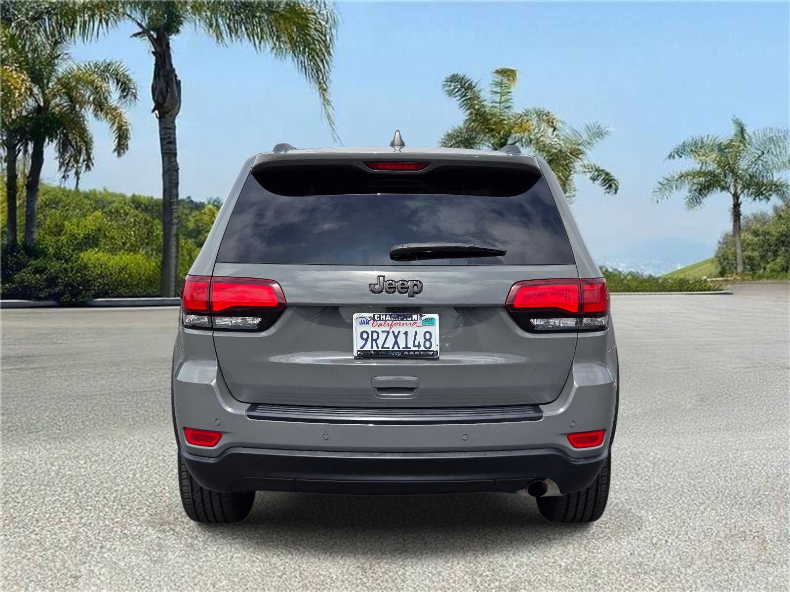 Used 2021 Jeep Grand Cherokee Freedom Edition RWD image 5
