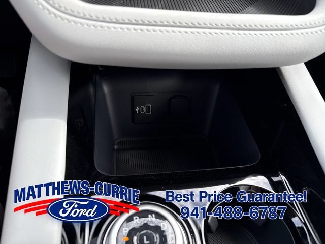 New 2026 Ford Explorer Platinum w/ LUX Leather Package AWD/4WD image 22