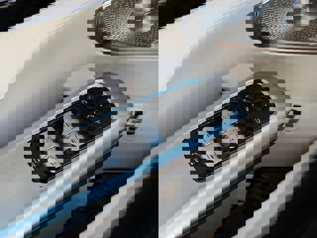 New 2025 Mercedes-Benz C 300 Sedan image 16