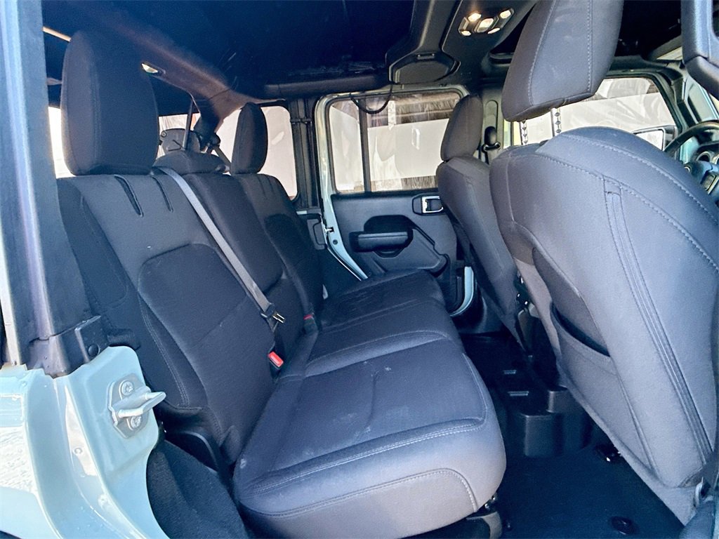 Used 2023 Jeep Wrangler Unlimited w/ Cold Weather Group image 31