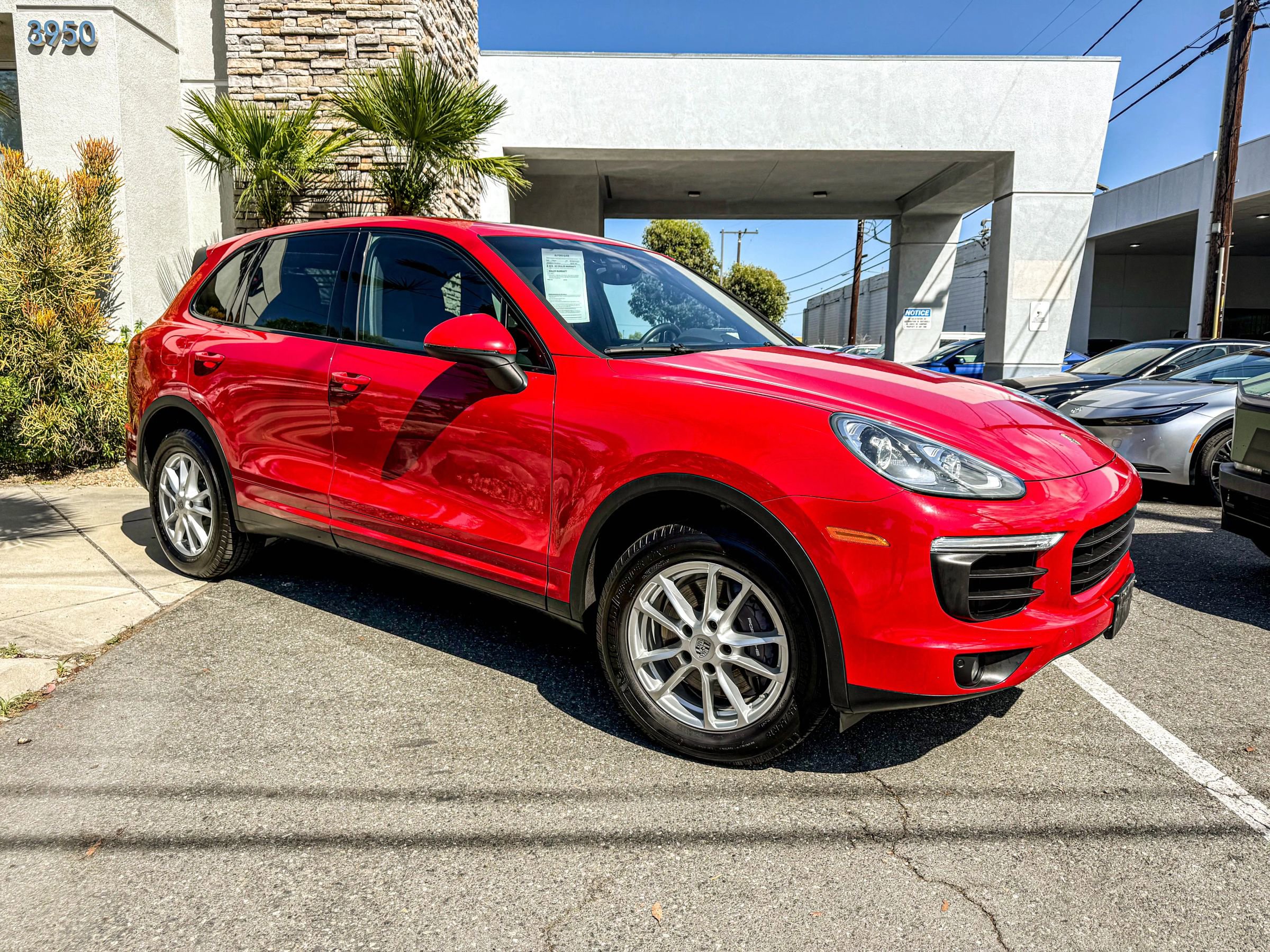 Used 2016 Porsche Cayenne AWD/4WD image 1