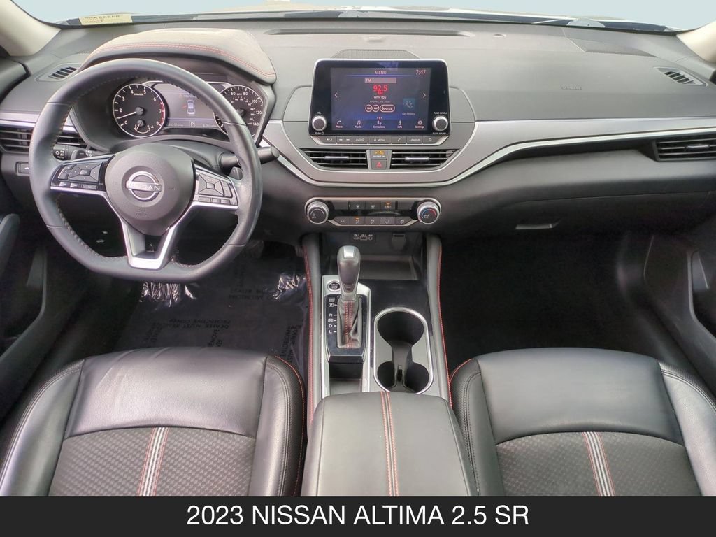 Used 2023 Nissan Altima 2.5 SR FWD image 13