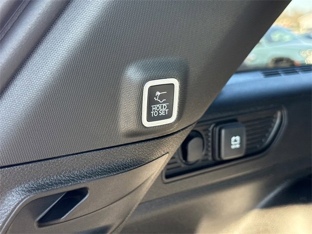 New 2026 Jeep Grand Cherokee Laredo image 32