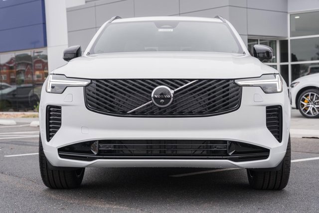 New 2026 Volvo XC90 B6 Ultra w/ Lounge Package image 2