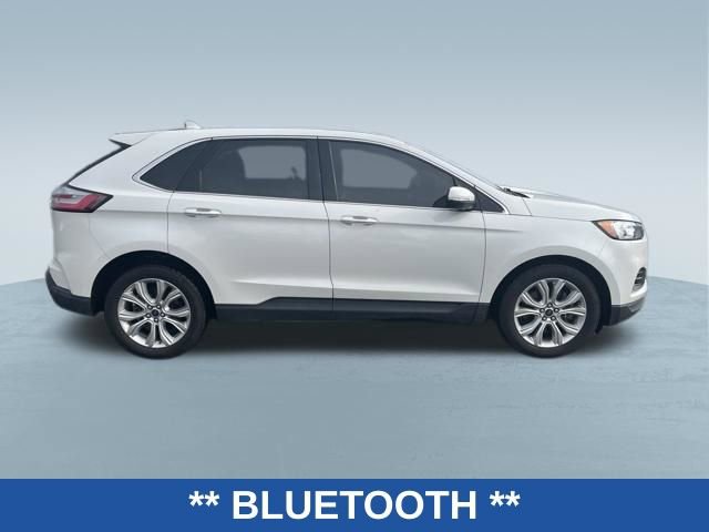 Used 2020 Ford Edge Titanium w/ Class II Trailer Tow Package AWD/4WD image 4