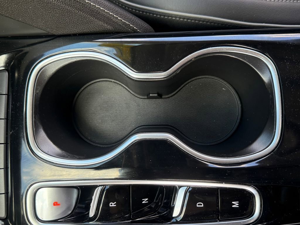 Used 2022 Buick Envision Avenir w/ Technology Package II image 13