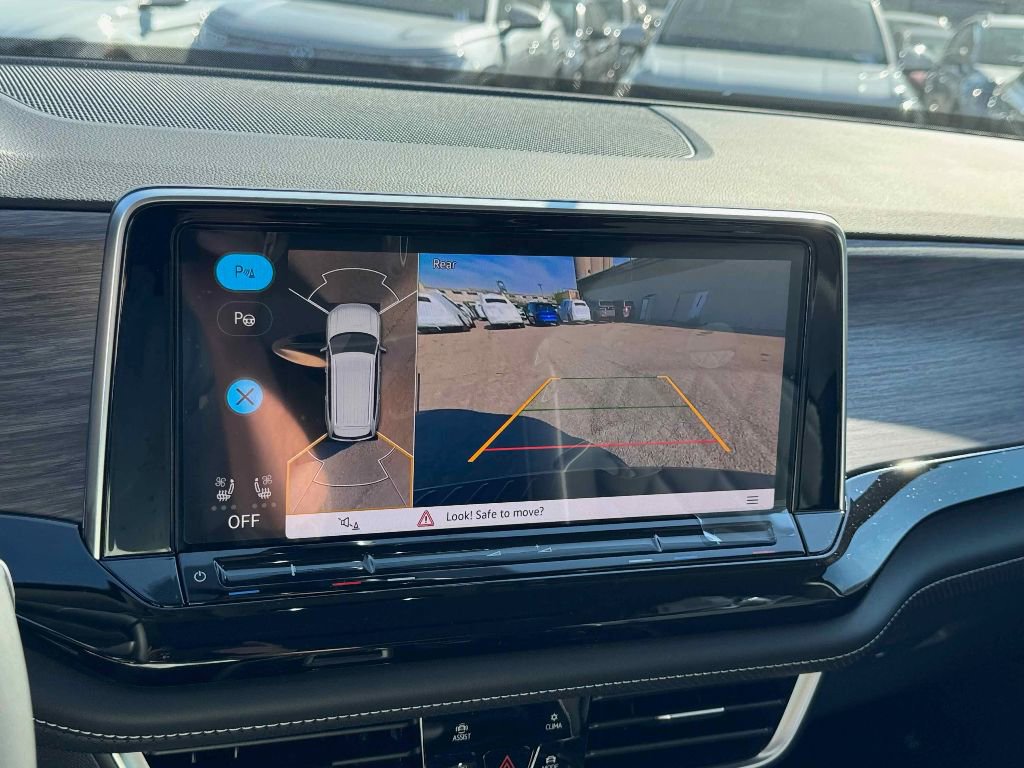 New 2026 Volkswagen Atlas SEL Premium R-Line image 17