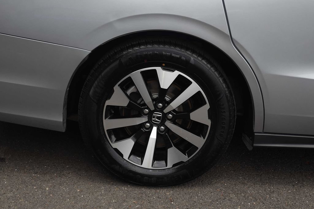 Used 2025 Honda Odyssey EX-L image 6