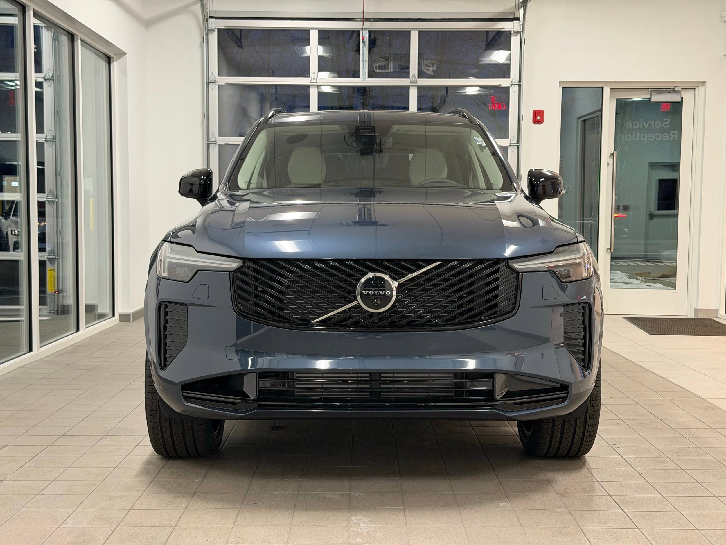 New 2026 Volvo XC90 T8 Ultra w/ Protection Package AWD/4WD image 3
