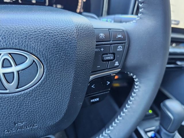 Used 2026 Toyota Camry SE image 32