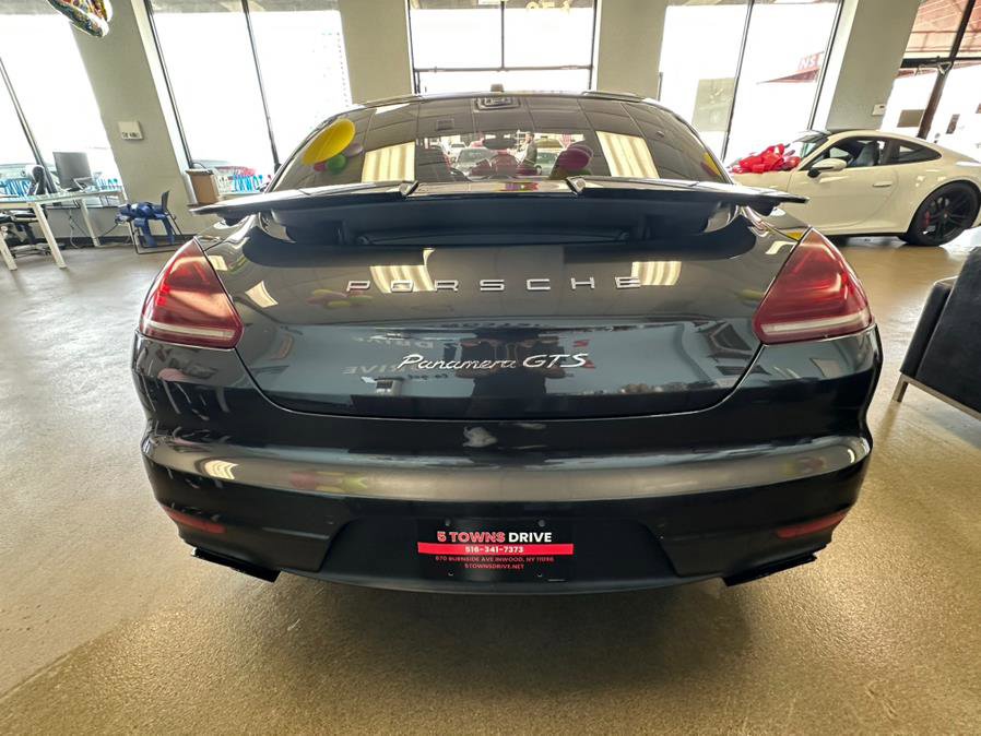 Used 2016 Porsche Panamera GTS image 10