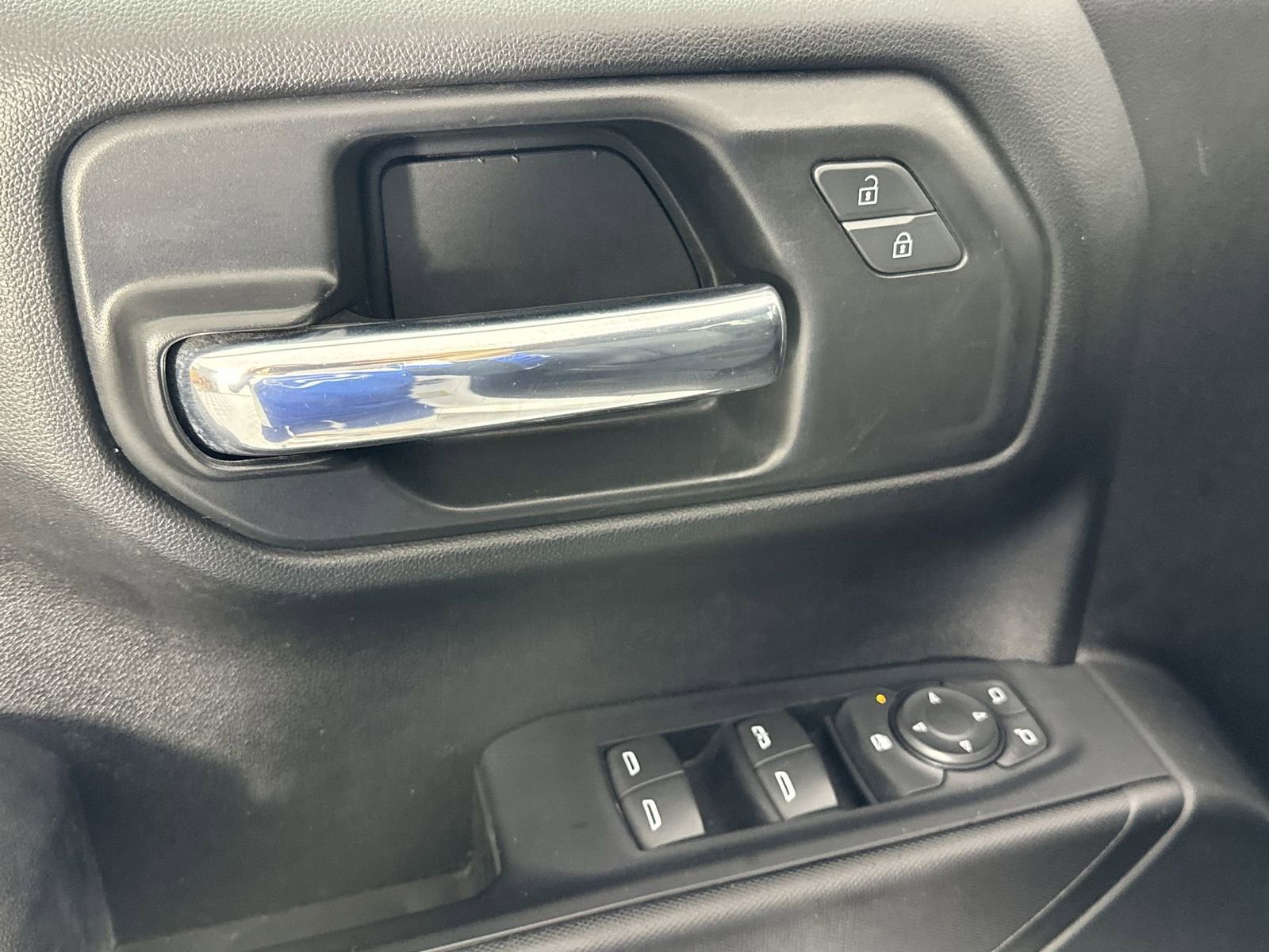 Used 2021 Chevrolet Silverado 1500 Custom RWD image 13