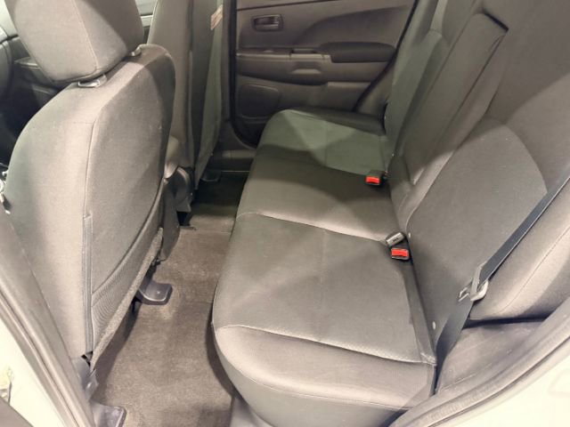 Used 2015 Mitsubishi Outlander Sport ES image 32