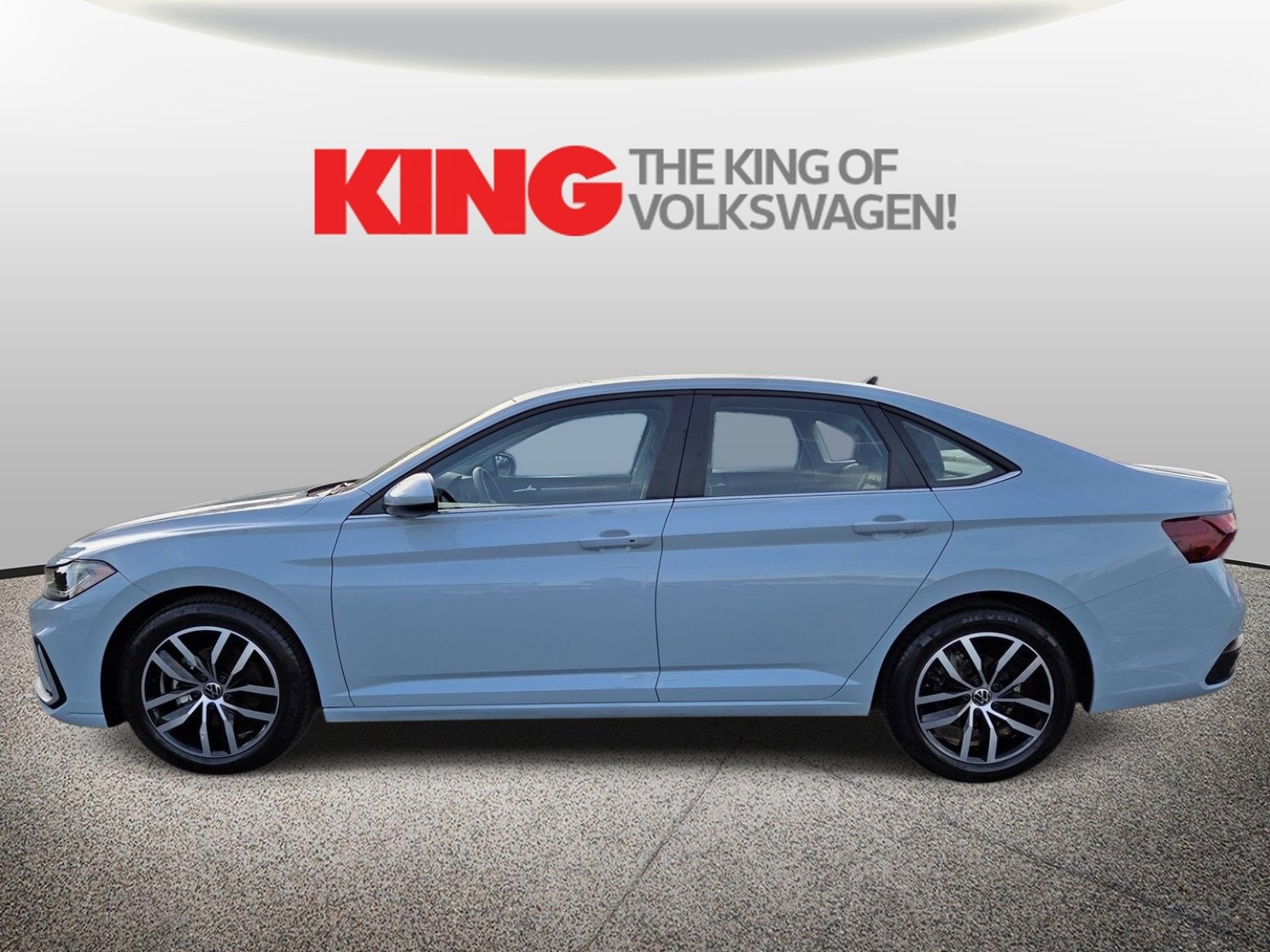 Used 2025 Volkswagen Jetta SE w/ Sunroof Package image 7