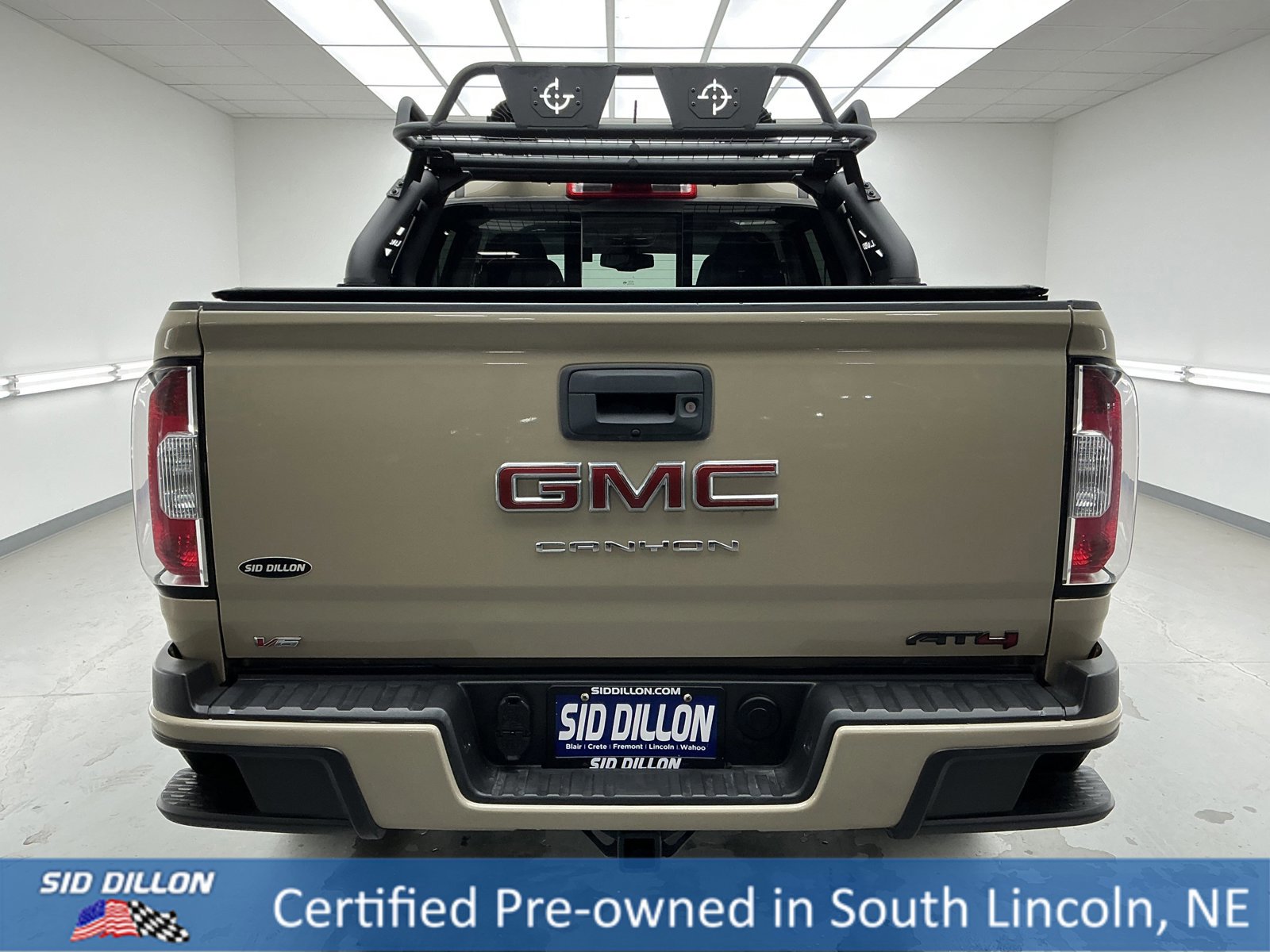 Used 2022 GMC Canyon AT4 image 5