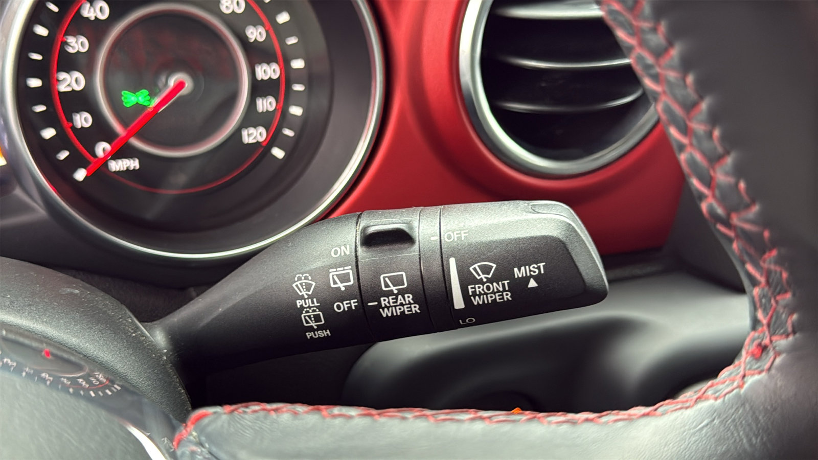 Used 2019 Jeep Wrangler Unlimited Rubicon w/ LED Lighting Group image 18