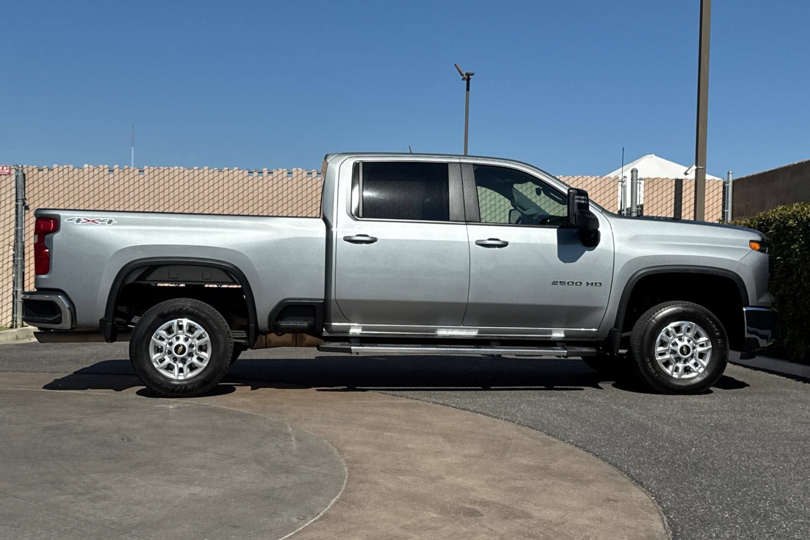 Certified 2025 Chevrolet Silverado 2500 LT w/ Convenience Package AWD/4WD image 3