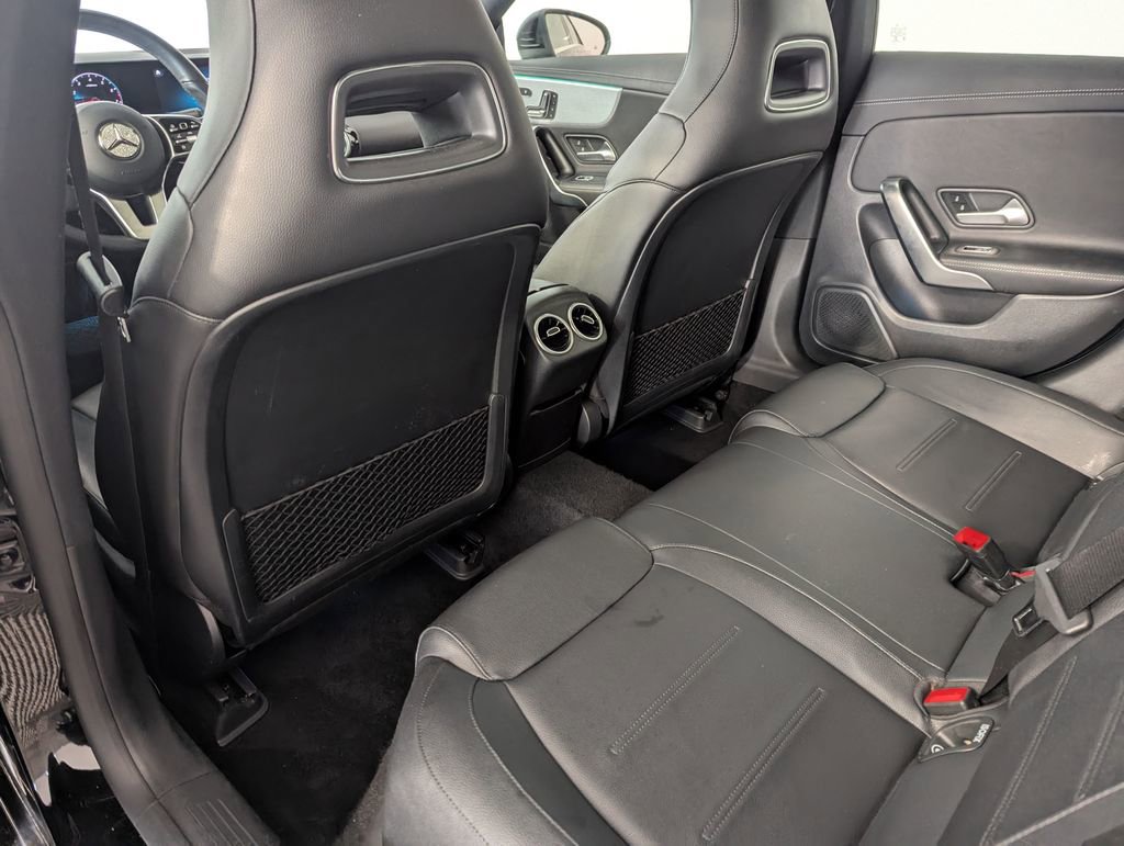 Used 2020 Mercedes-Benz CLA 250 image 33
