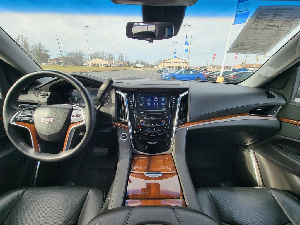 Used 2017 Cadillac Escalade Premium Luxury image 36