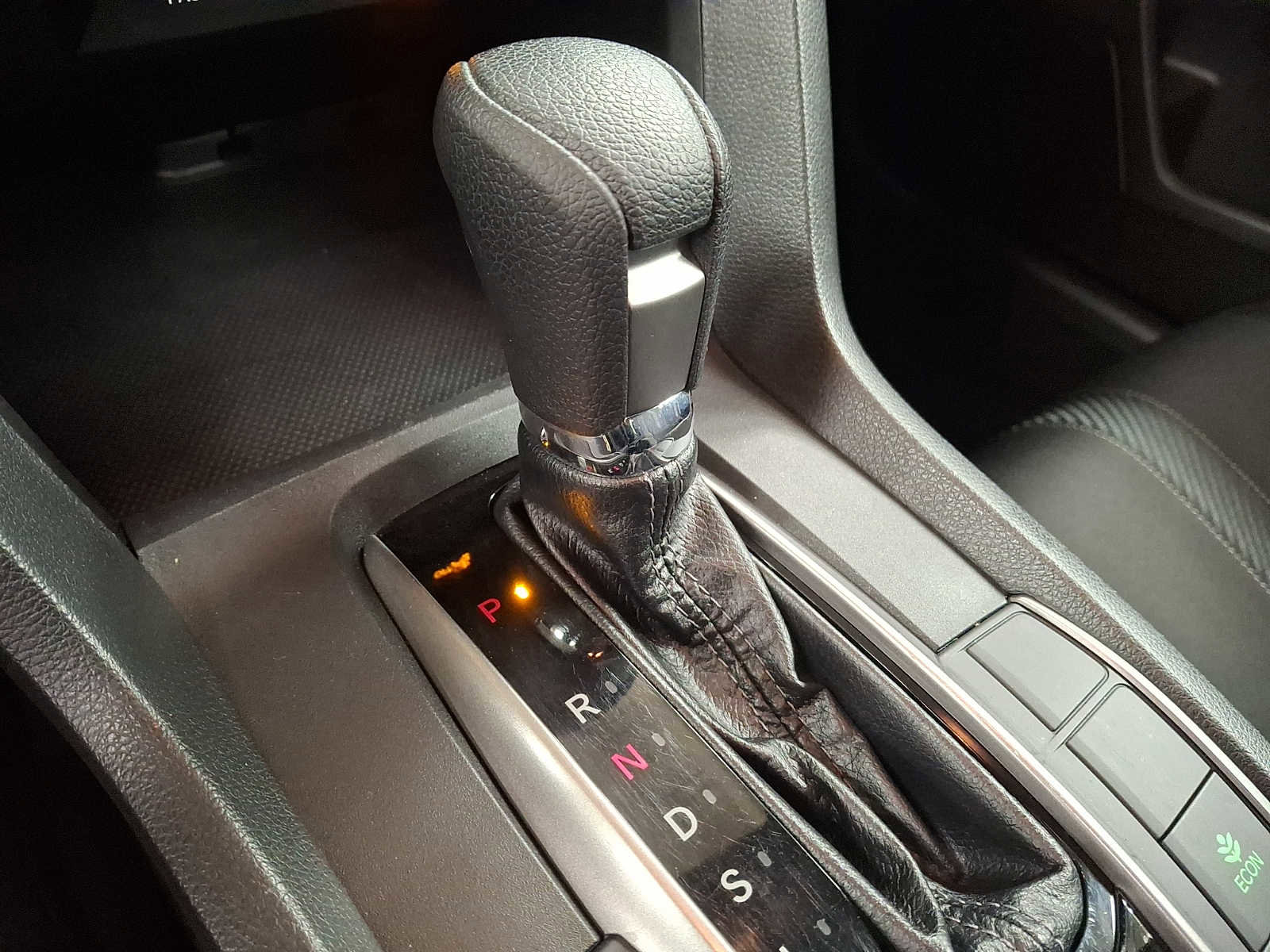 Used 2018 Honda Civic EX image 11