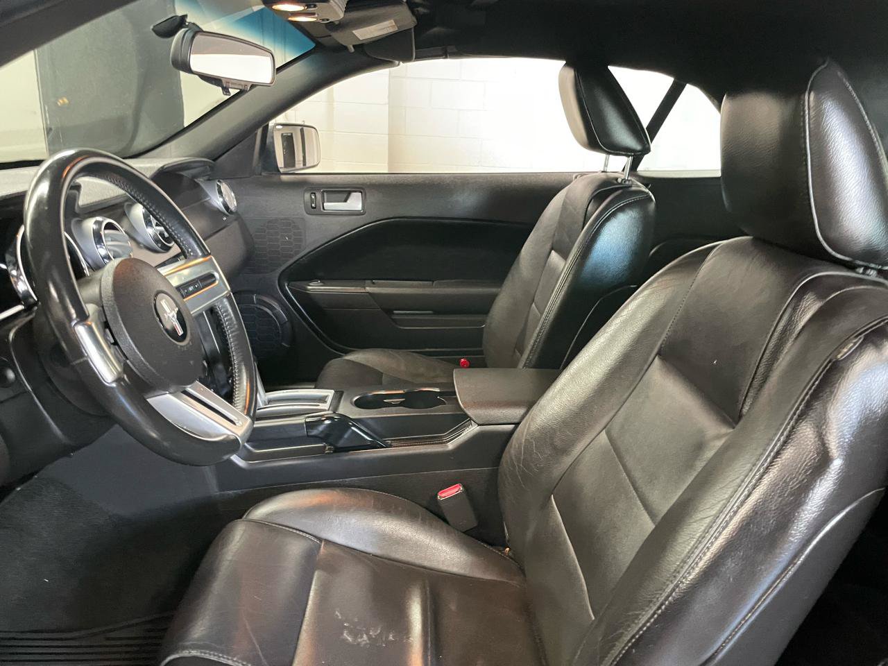 Used 2007 Ford Mustang Convertible RWD image 14