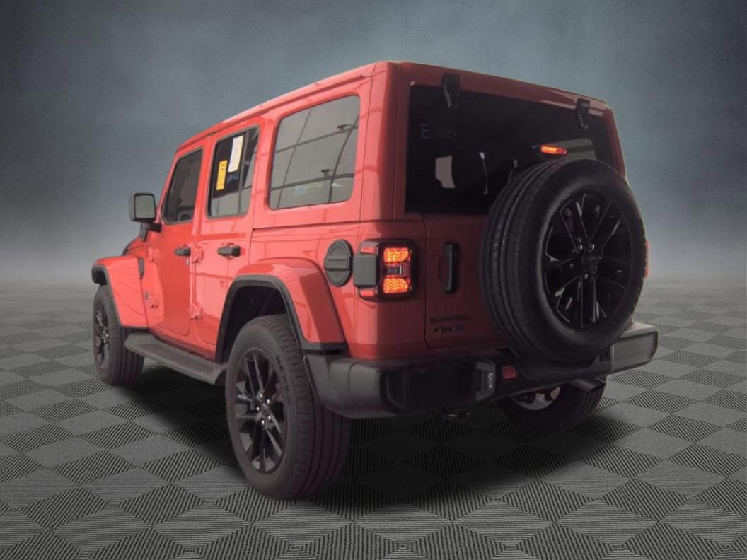 Used 2025 Jeep Wrangler Unlimited Sahara image 7