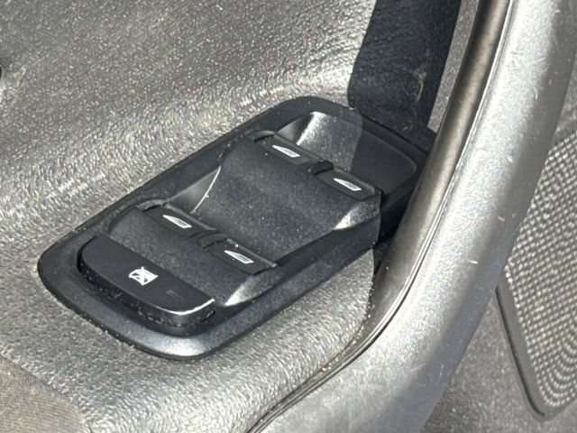 Used 2018 Ford Fiesta SE FWD image 25