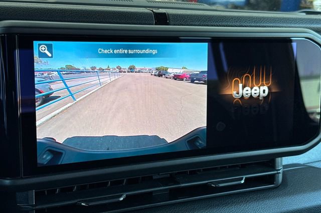 New 2025 Jeep Gladiator Willys AWD/4WD image 19