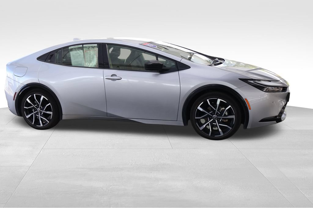 Certified 2024 Toyota Prius Prime FWD image 16