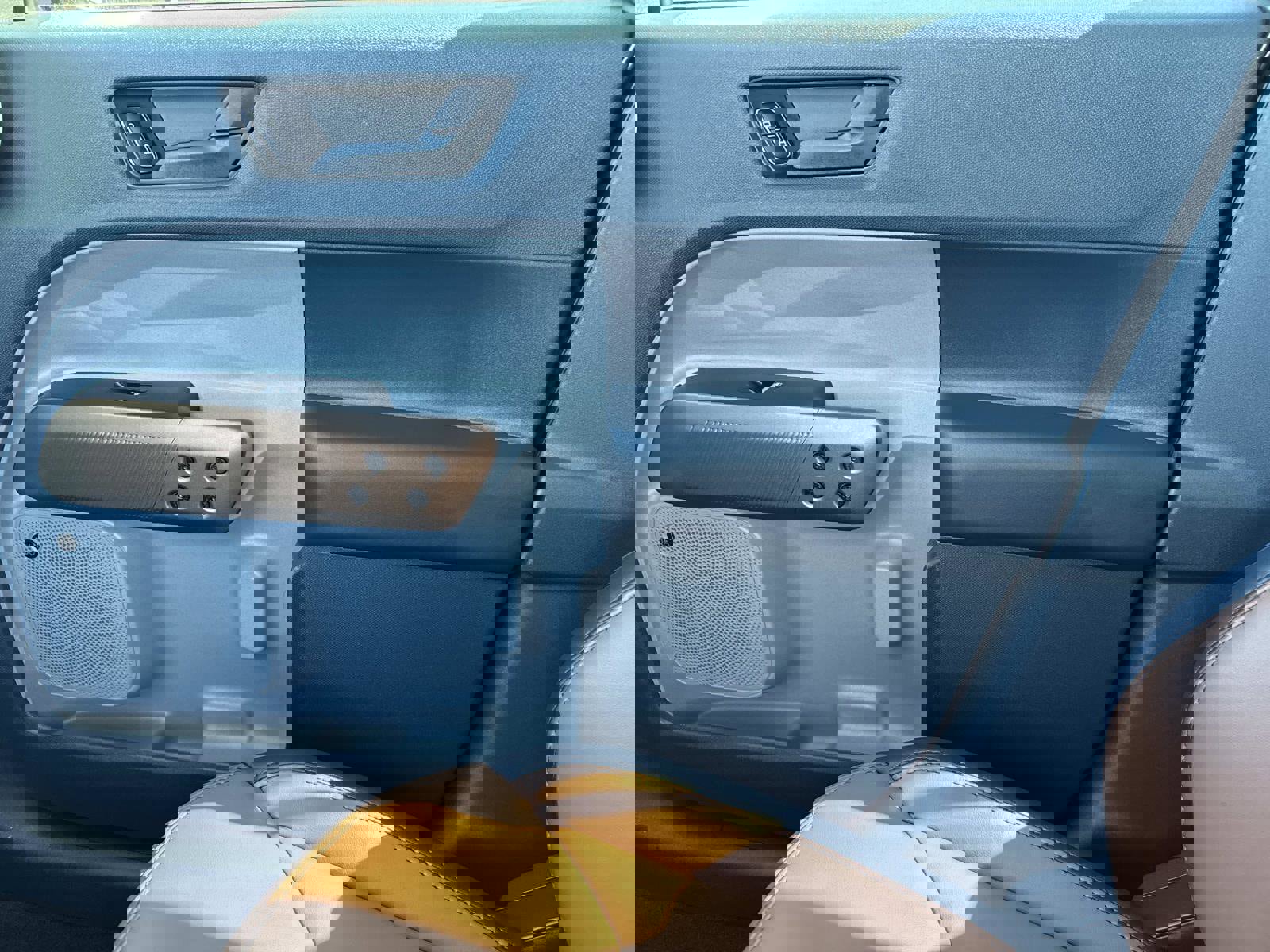 Used 2024 Ford Maverick Lariat image 22