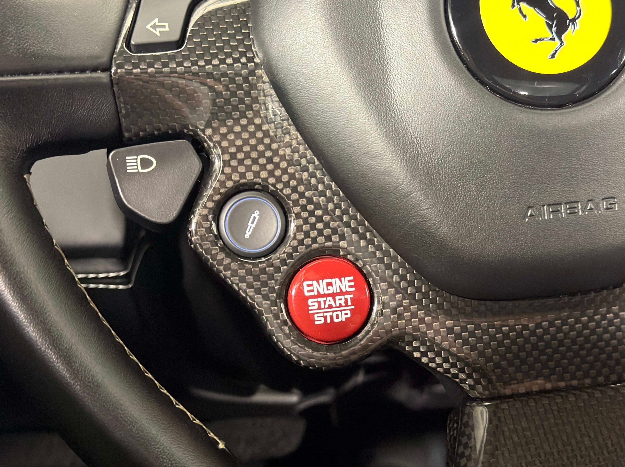 Used 2019 Ferrari 488 GTB RWD image 34