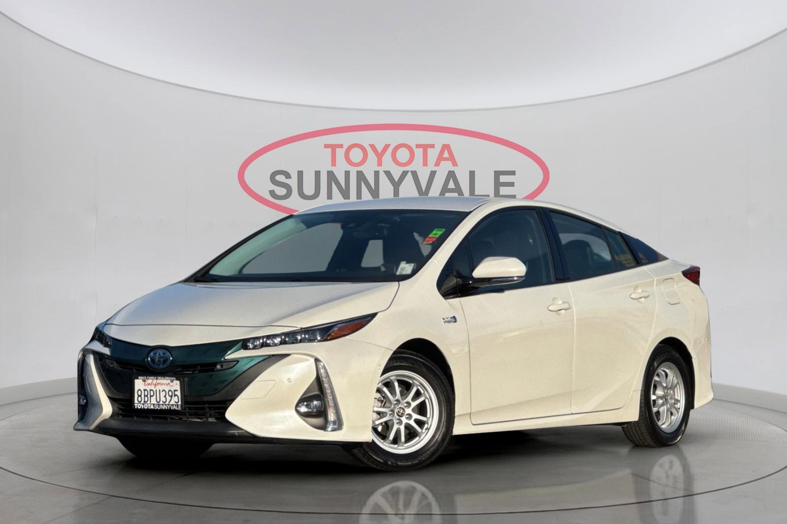 Used 2017 Toyota Prius Prime Advanced video 2