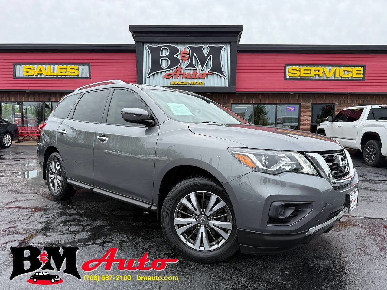 Used 2020 Nissan Pathfinder S FWD image 1