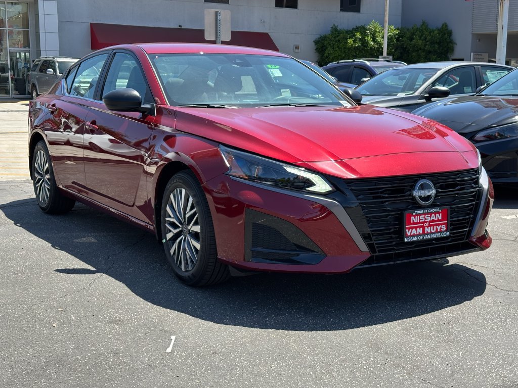 New 2026 Nissan Altima 2.5 SV FWD image 9