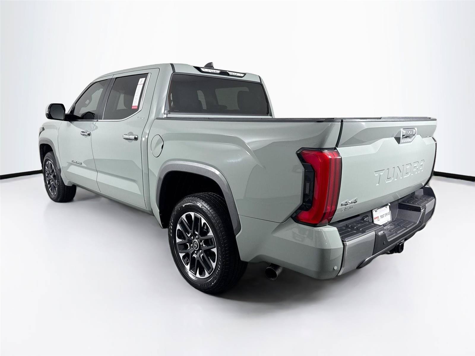 Used 2024 Toyota Tundra Limited AWD/4WD image 13