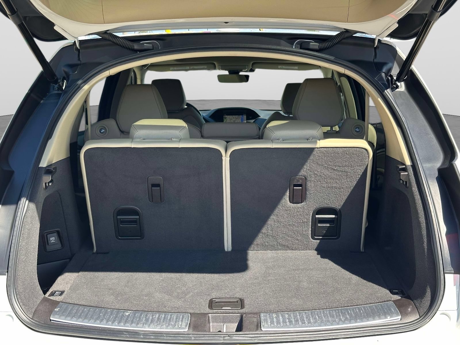 Certified 2020 Acura MDX w/ Technology Package AWD/4WD image 12