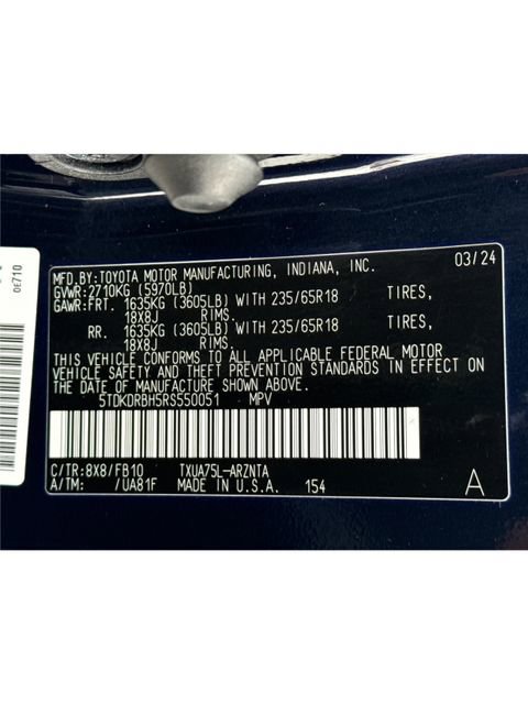 Used 2024 Toyota Highlander LE image 25