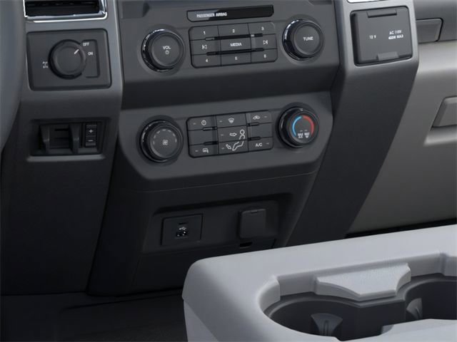 Used 2022 Ford F350 XLT w/ XLT Value Package image 16