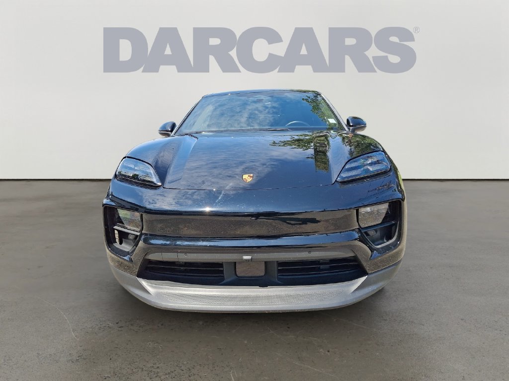 Used 2024 Porsche Macan 4 Electric AWD/4WD image 2