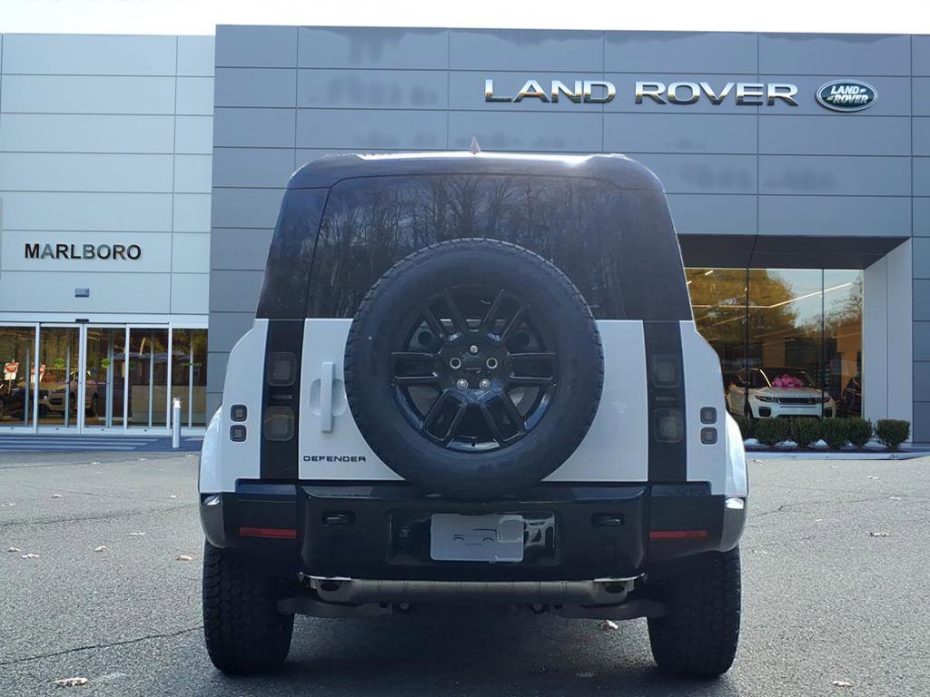 New 2026 Land Rover Defender 110 X-Dynamic SE image 7