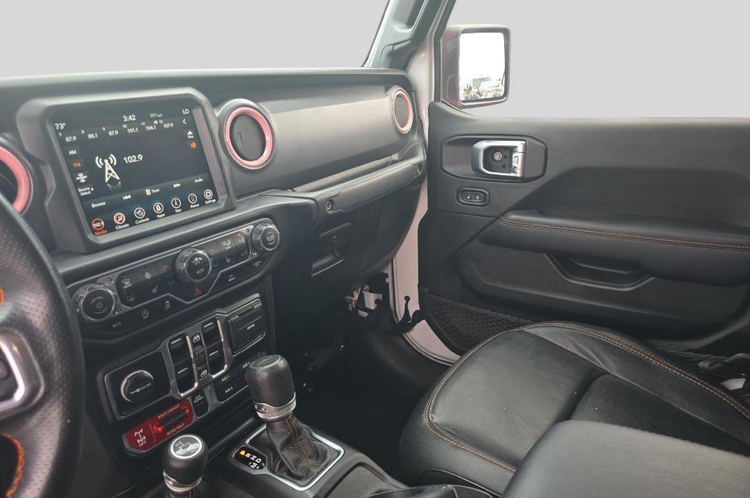 Used 2023 Jeep Gladiator Mojave w/ LED Lighting Group AWD/4WD image 5