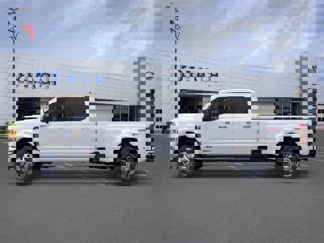 New 2026 Ford F450 Platinum w/ Platinum Plus Package image 4