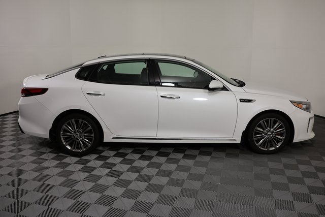 Used 2016 Kia Optima SX w/ Chrome Wheel Package image 9