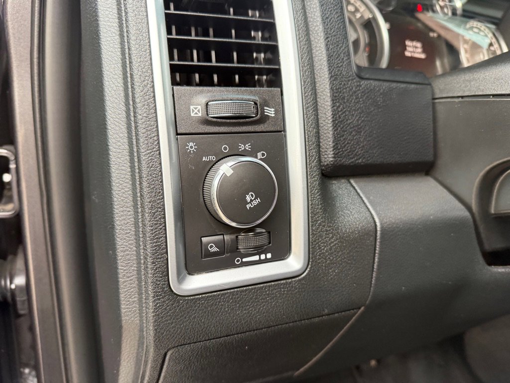 Used 2014 RAM 2500 Limited image 20