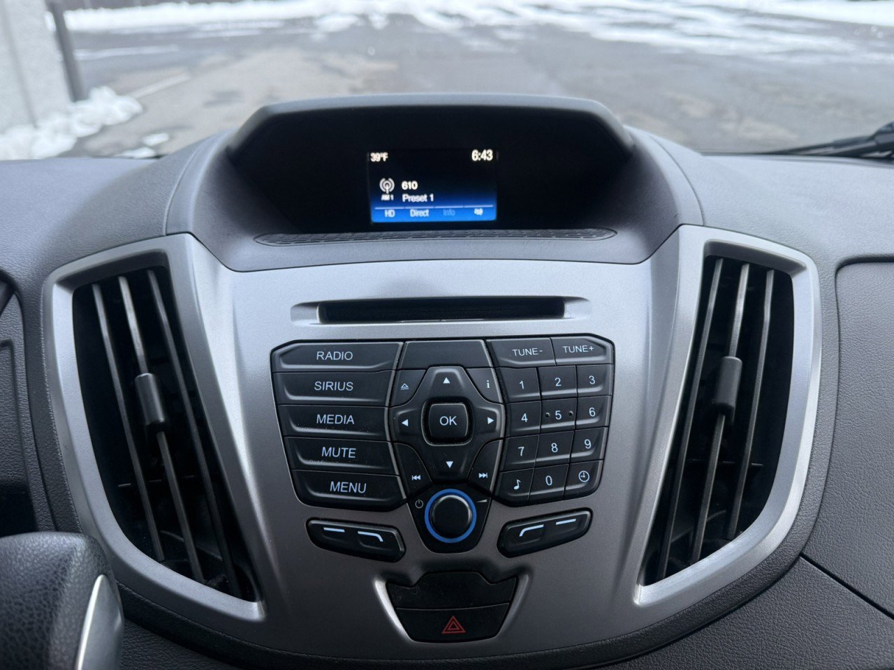 Used 2017 Ford Transit 350 XLT image 22