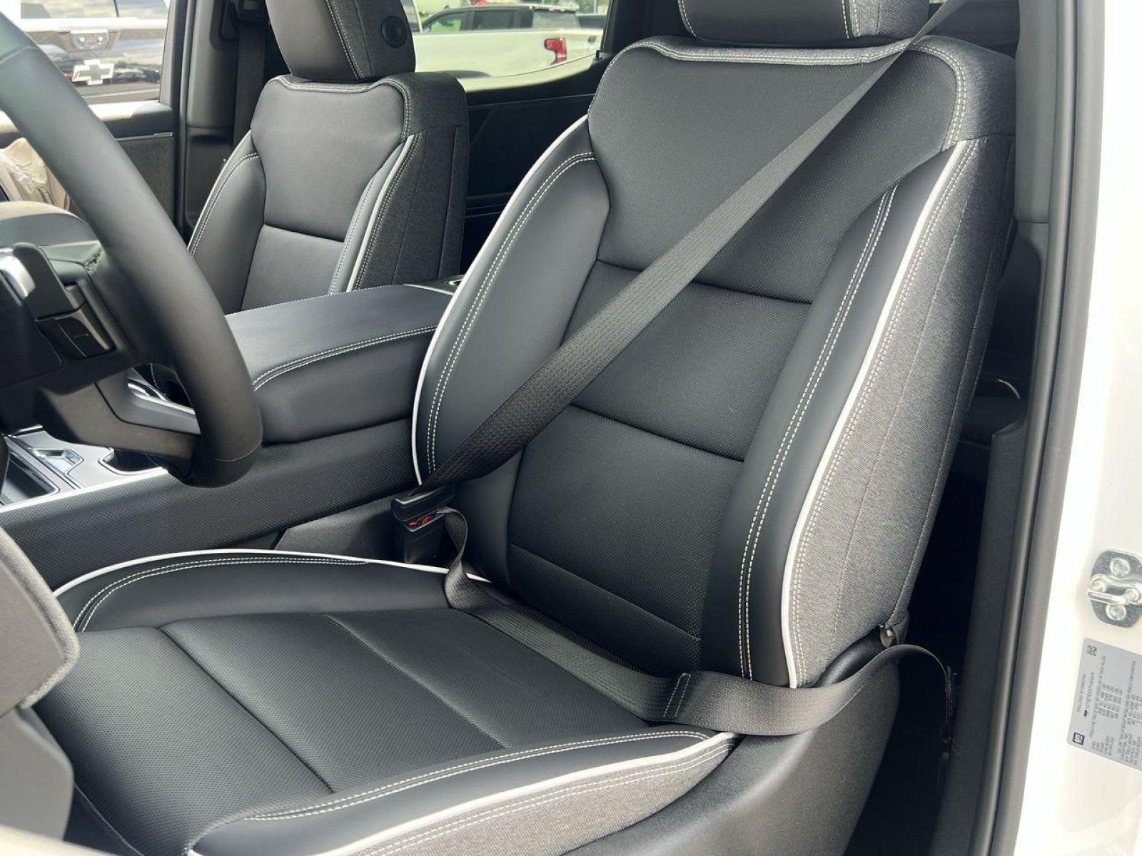 New 2026 GMC Sierra EV Elevation w/ Premium Package AWD/4WD image 8