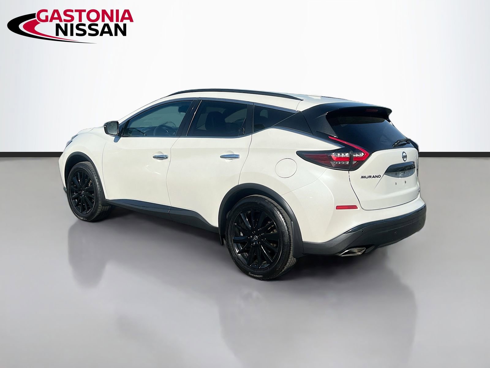 Used 2022 Nissan Murano SV w/ SV Midnight Edition Package image 6
