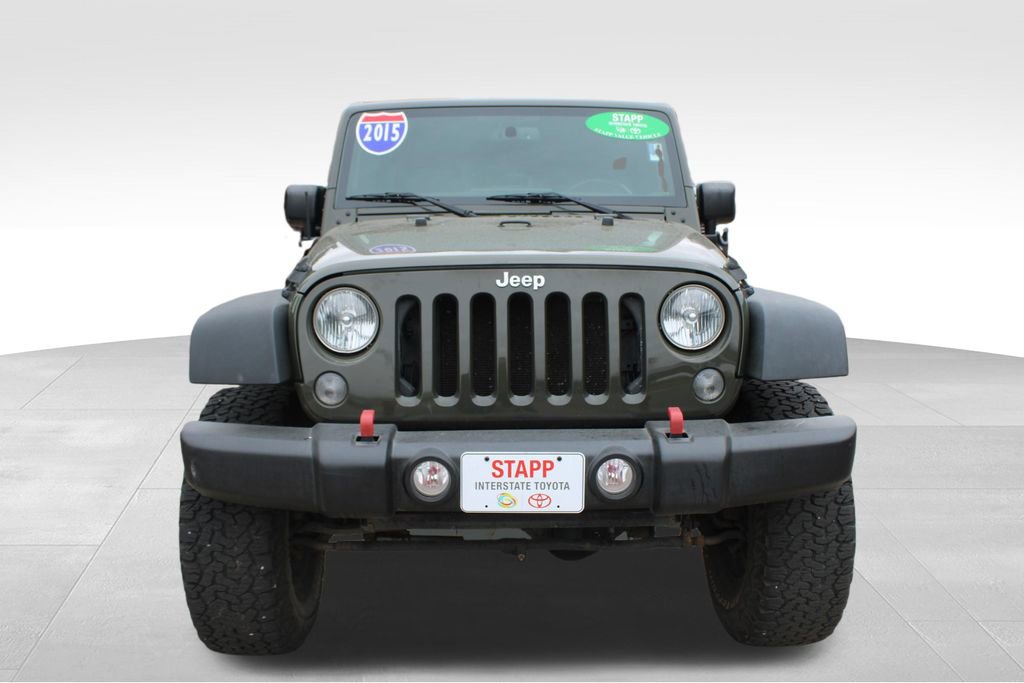 Used 2015 Jeep Wrangler Unlimited Rubicon w/ Connectivity Group AWD/4WD image 10