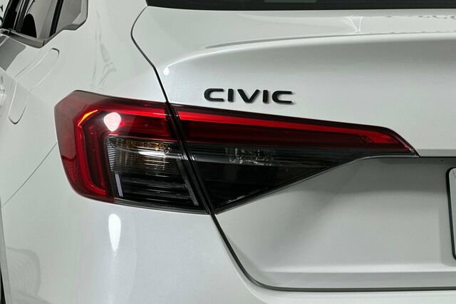 Used 2022 Honda Civic LX image 31
