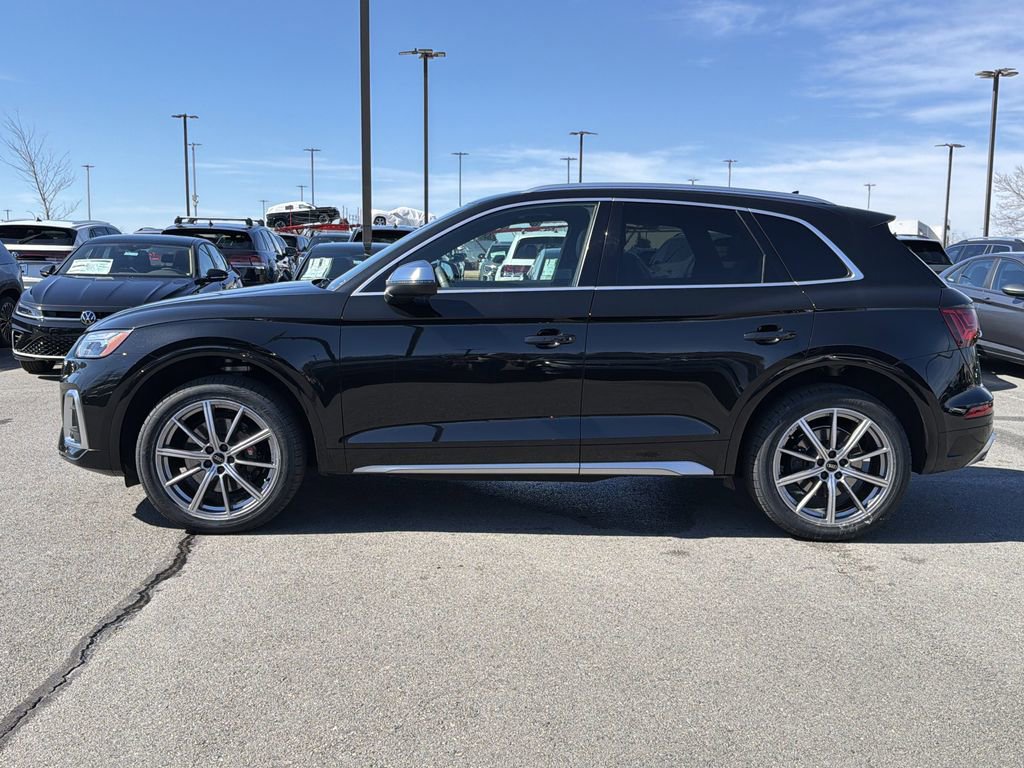 Used 2023 Audi SQ5 Premium Plus image 2